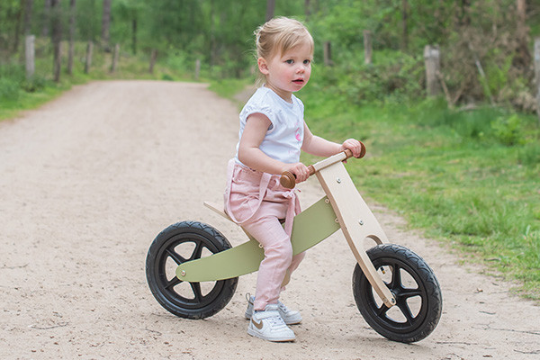 Lynn is 2,5 jaar en 90 cm lang.