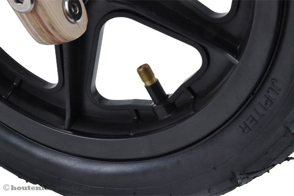 12 inch luchtbanden met profiel.