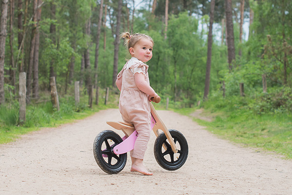 Evi is 1,5 jaar en 80 cm lang.