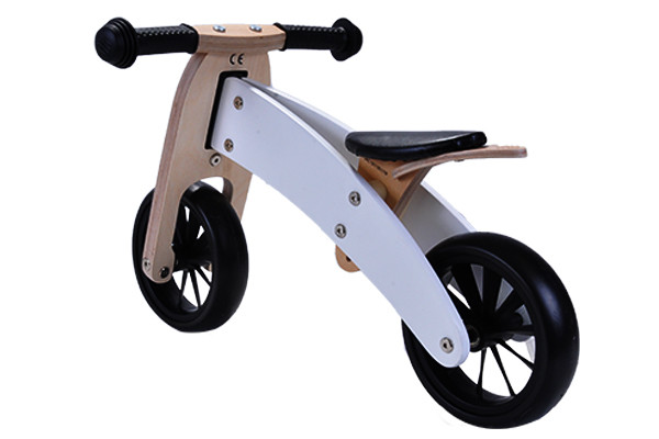 Als tweewieler met hoog frame.